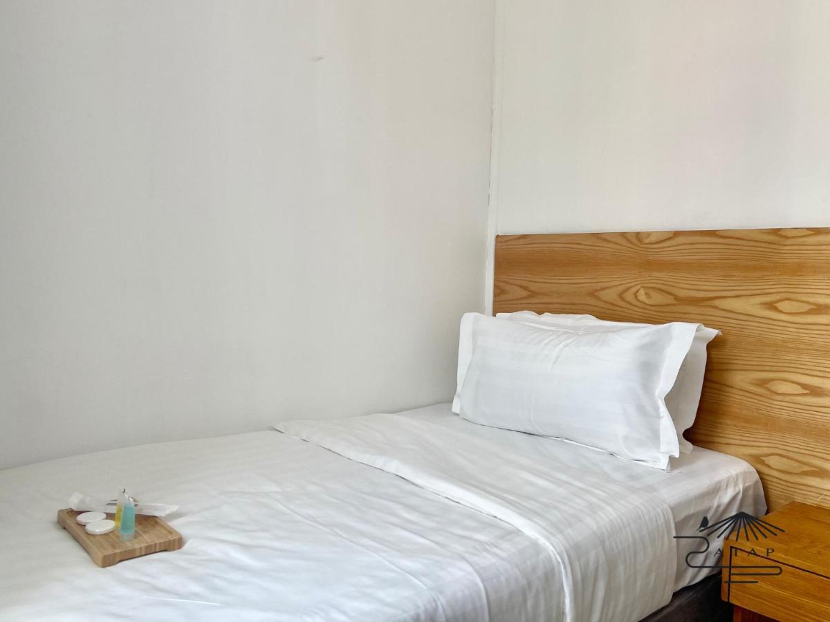 Atap Hotel โกตาคินาบาลู ภายนอก รูปภาพ
